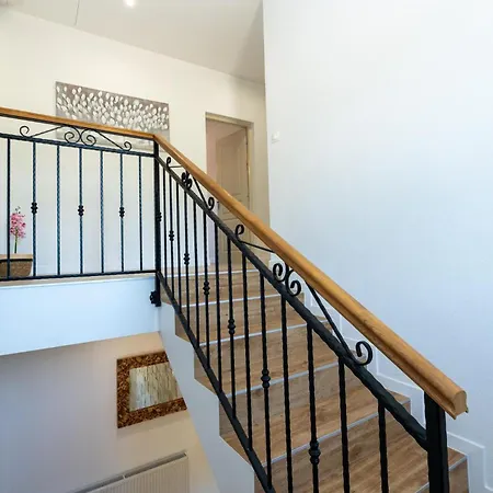 Lovely In Benkovac With Wifi *