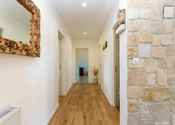 Casa vacanze Lovely In With Wifi Benkovac